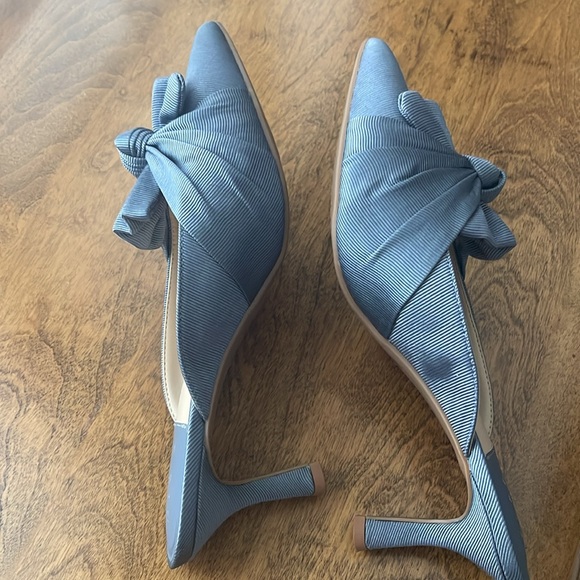 Shoes by Alex Marie in size medium - Picture 4 of 8